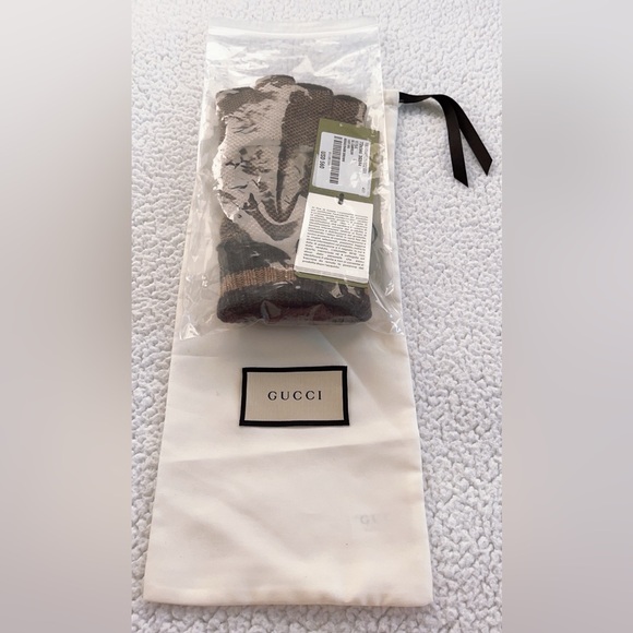 GUCCI GG CASHMERE FINGERLESS GLOVES - Picture 15 of 16
